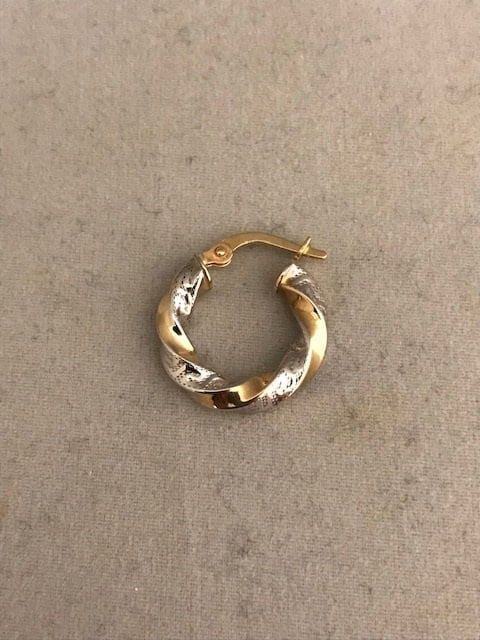 14 Karaat Bicolor Wokkel oorbellen Dames met Meandros bewerking - 17 mm - Afbeelding 7