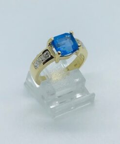 18 Karaat Geelgouden Solitaire Ring - Tanzanite 2.02crt & Briljant 0.42crt