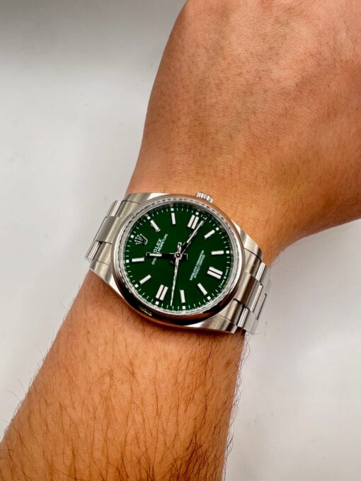 Rolex Oyster Perpetual Date 124300 Green Dial 41MM - NEW 2022 - Afbeelding 3